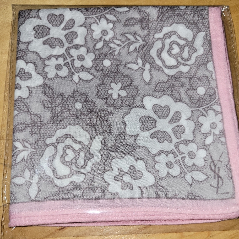 🩷 YSL Stunningly Beautiful Pink Scarf